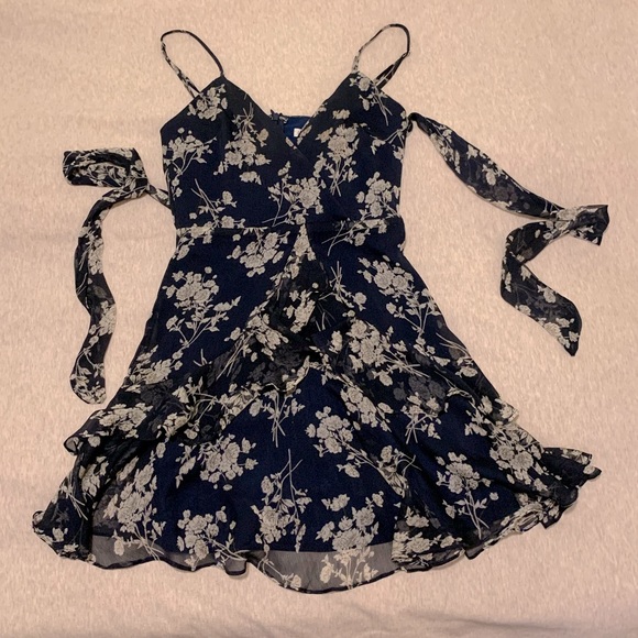 🙏🏼 Saints + Secrets Navy Blue Mini Dress 🙏🏼 - Picture 5 of 10